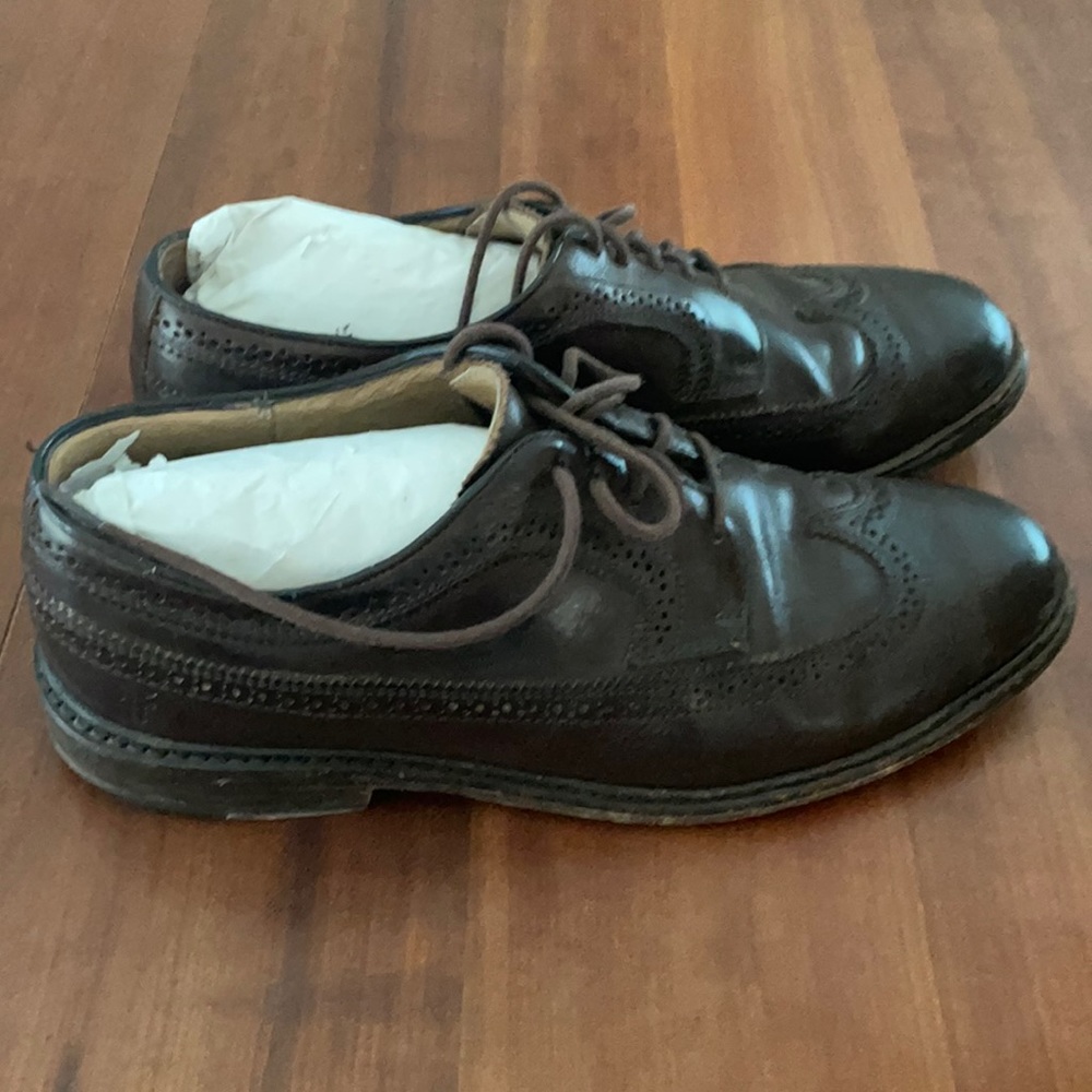 Frye wingtip brown dress shoes